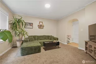 1012 Queen Anne Ave N, Seattle, WA 98109 - Photo 7