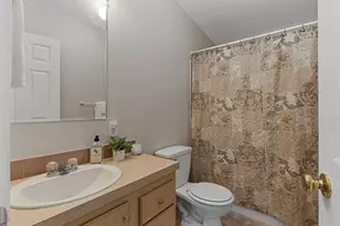 12608 NE Hollyhills Dr, Bothell, WA 98011 - Photo 13
