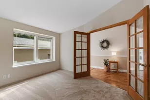 12608 NE Hollyhills Dr, Bothell, WA 98011 - Photo 17