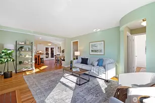 7711 Sunnyside Ave N, Seattle, WA 98103 - Photo 3