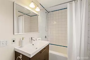 7711 Sunnyside Ave N, Seattle, WA 98103 - Photo 13