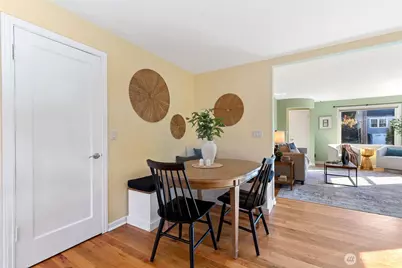 7711 Sunnyside Avenue N, Seattle, WA 98103 - Photo 9