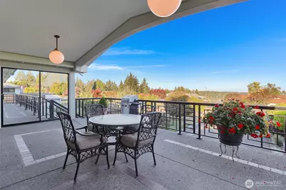 3218 Viewcrest Drive NE, Bremerton, WA 98310 - Photo 31