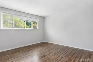 14333 32nd Ave NE, Seattle, WA 98125 - Photo 19