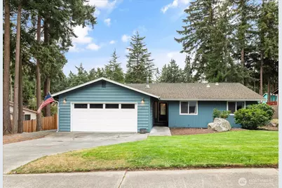 255 NW Columbia Drive, Oak Harbor, WA 98277 - Photo 1