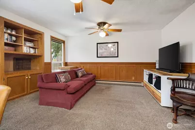 255 NW Columbia Drive, Oak Harbor, WA 98277 - Photo 17
