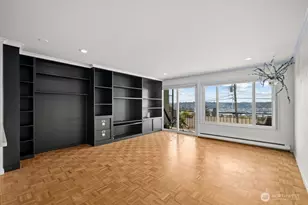 303 N 44th St, Seattle, WA 98103 - Photo 5