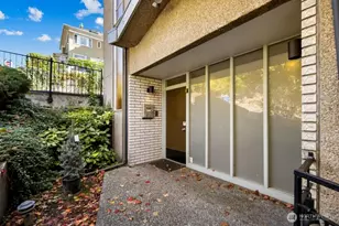 303 N 44th St, Seattle, WA 98103 - Photo 27