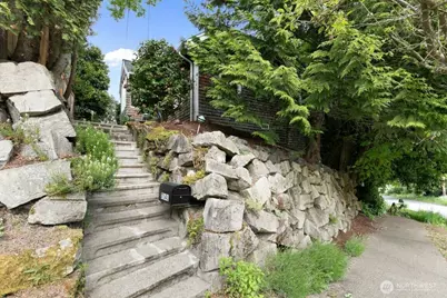 7141 47th Avenue SW, Seattle, WA 98136 - Photo 23