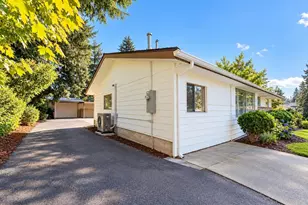 851 SW 116th St, Seattle, WA 98146 - Photo 21