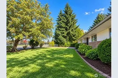 851 SW 116th Street, Seattle, WA 98146 - Photo 25