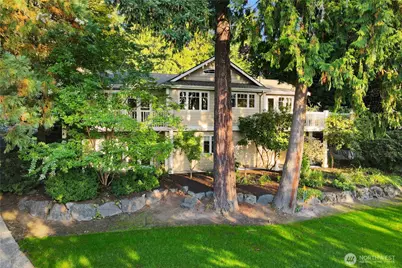 6720 W Mercer Way, Mercer Island, WA 98040 - Photo 1