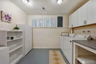 6720 W Mercer Way, Mercer Island, WA 98040 - Photo 29