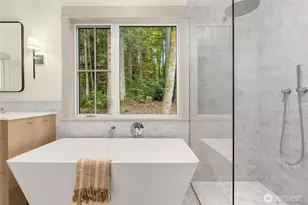 7693 NE Beverly Ln, Bainbridge Island, WA 98110 - Photo 25