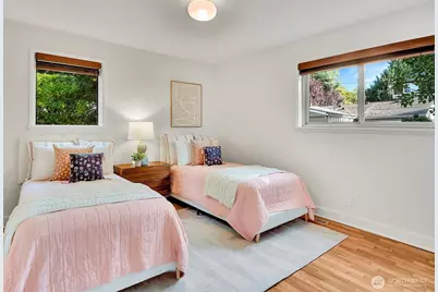 9013 25th Avenue NE, Seattle, WA 98115 - Photo 19