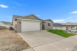 2330 Noah St SE, East Wenatchee, WA 98802 - Photo 3
