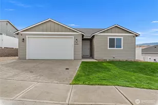 2330 Noah St SE, East Wenatchee, WA 98802 - Photo 1
