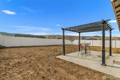 2330 Noah Street SE, East Wenatchee, WA 98802 - Photo 33