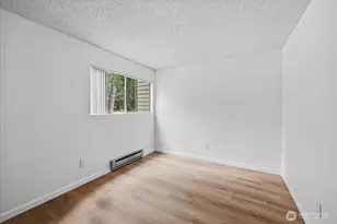 19433 28th Ave NE, Lake Forest Park, WA 98155 - Photo 11
