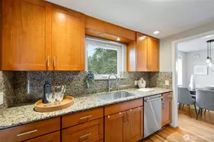 5305 SW Orleans St, Seattle, WA 98116 - Photo 11