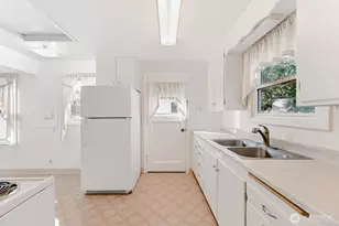 1318 SW C St, Ephrata, WA 98823 - Photo 5