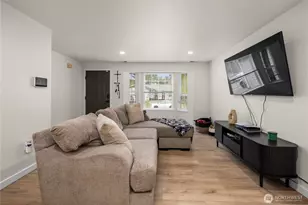 14301 1st Ave E, Tacoma, WA 98445 - Photo 5
