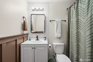 14301 1st Ave E, Tacoma, WA 98445 - Photo 11