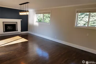 11602 SE 49th Street, Bellevue, WA 98006 - Photo 7