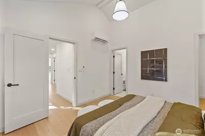 6706 Holly Place SW, Seattle, WA 98136 - Photo 17