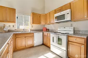 3023 Bridgeport Way W, University Place, WA 98466 - Photo 3