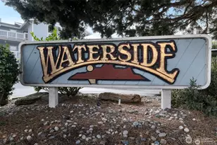 651 SE Bayshore Dr, Oak Harbor, WA 98277 - Photo 21