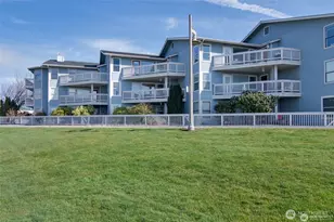 651 SE Bayshore Dr, Oak Harbor, WA 98277 - Photo 19