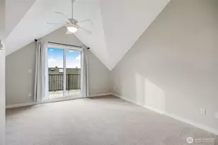 2524 Yale Ave. E., Seattle, WA 98102 - Photo 19