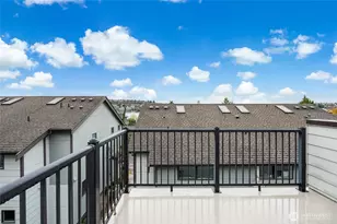 2524 Yale Ave. E., Seattle, WA 98102 - Photo 21