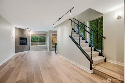 2524 Yale Avenue E #A, Seattle, WA 98102 - Photo 7