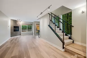 2524 Yale Ave. E., Seattle, WA 98102 - Photo 7