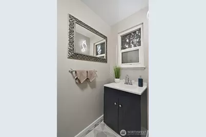 1135 S 204th Street, Seattle, WA 98198 - Photo 17