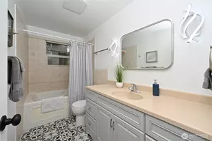 1135 S 204th St, Seattle, WA 98198 - Photo 21
