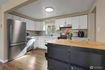 906 116th Street S, Tacoma, WA 98444 - Photo 5