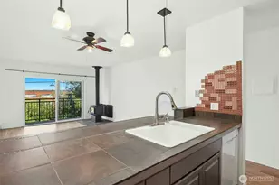 5844 NE 75th St, Seattle, WA 98115 - Photo 13