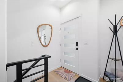 2809 Grand Street #4, Seattle, WA 98144 - Photo 3