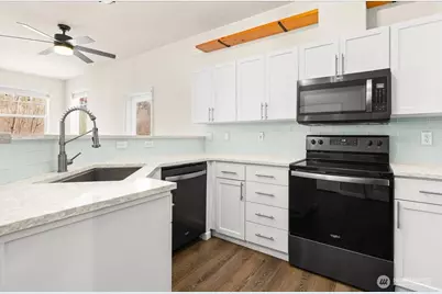 17426 Bothell Way NE #A302, Bothell, WA 98011 - Photo 3