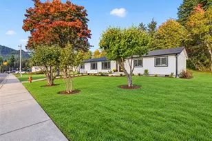 201 7th St, Morton, WA 98356 - Photo 3