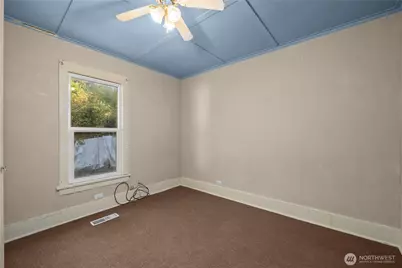 545 Eatonville Highway W, Eatonville, WA 98328 - Photo 23