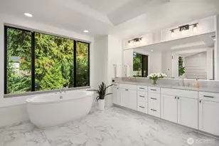 10668 SE 32nd St, Bellevue, WA 98004 - Photo 27