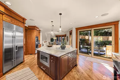 10222 NE 30th Place, Bellevue, WA 98004 - Photo 11