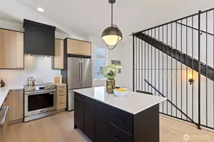 4434 Dayton Ave N, Seattle, WA 98103 - Photo 11