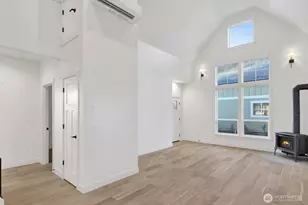 530 E Sunset Dr, Bellingham, WA 98225 - Photo 13