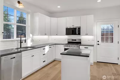 530 E Sunset Drive #14, Bellingham, WA 98225 - Photo 5