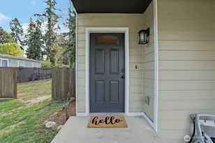 12914 Prairie Cir E, Bonney Lake, WA 98391 - Photo 3